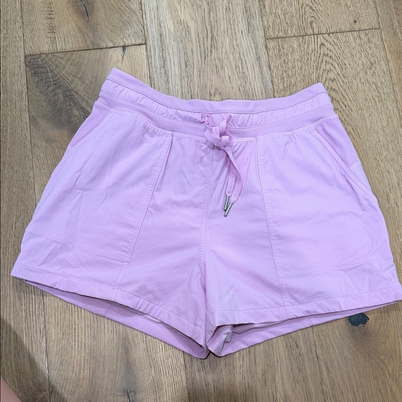 Lululemon Athletica Light Pink High Waist Shorts - Picture 1 of 2